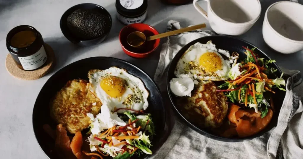 Healthy chicken and eggs breakfast options.